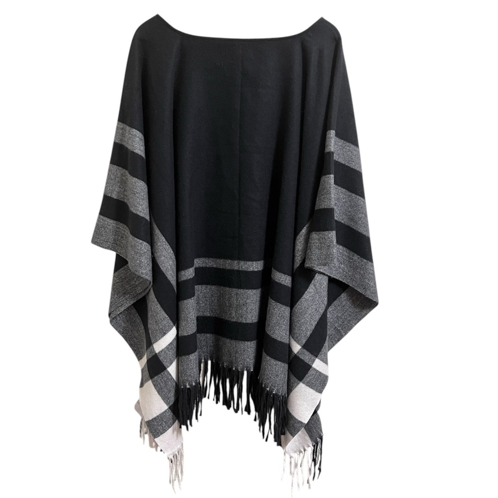 Belle by Kim Gravel Elegant Black and Gray Poncho Stripes Soft Flannel One Size - Picture 2 of 6
